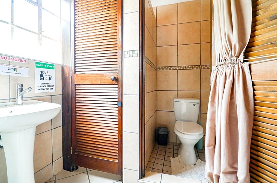 5 Bedroom Property for Sale in Knysna Central Western Cape
